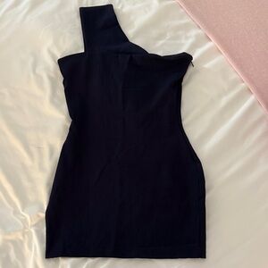 Super down One-Shoulder Navy Dress